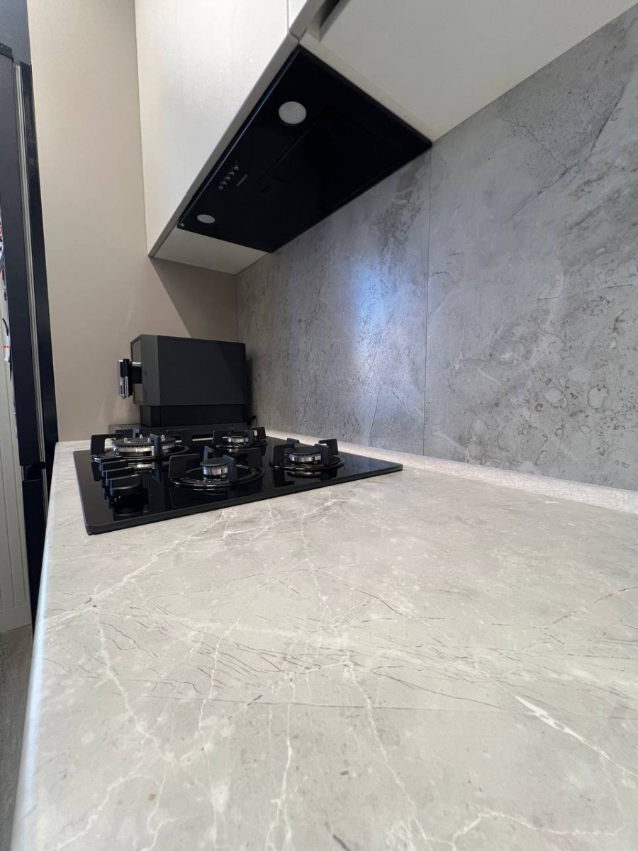 Кухня Сантьяго/Крема/Итальянский камень Кухня Сантьяго/Крема/Итальянский камень