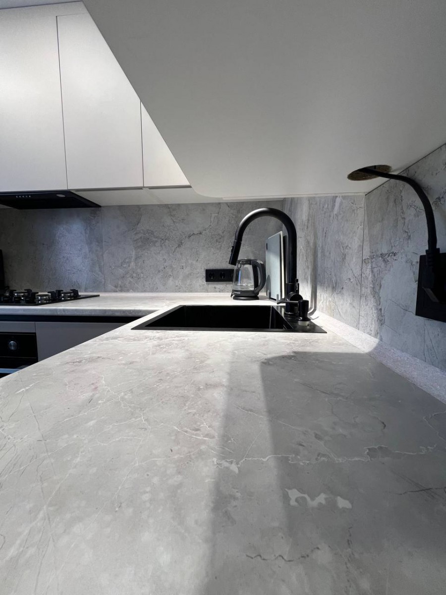 Кухня Сантьяго/Крема/Итальянский камень Кухня Сантьяго/Крема/Итальянский камень