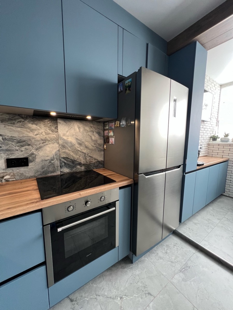 Кухонный гарнутур в Небесном цвете Кухонный гарнутур в Небесном цвете