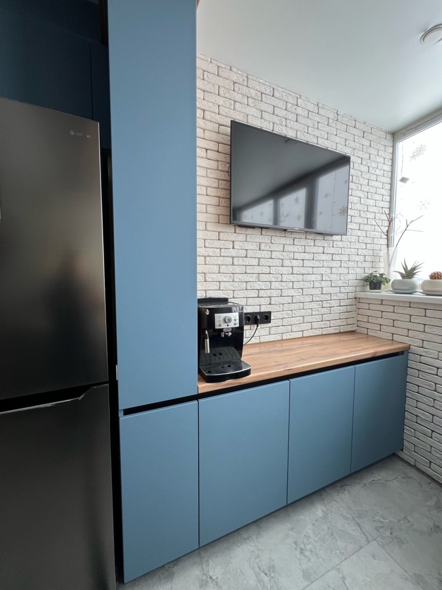 Кухонный гарнутур в Небесном цвете Кухонный гарнутур в Небесном цвете